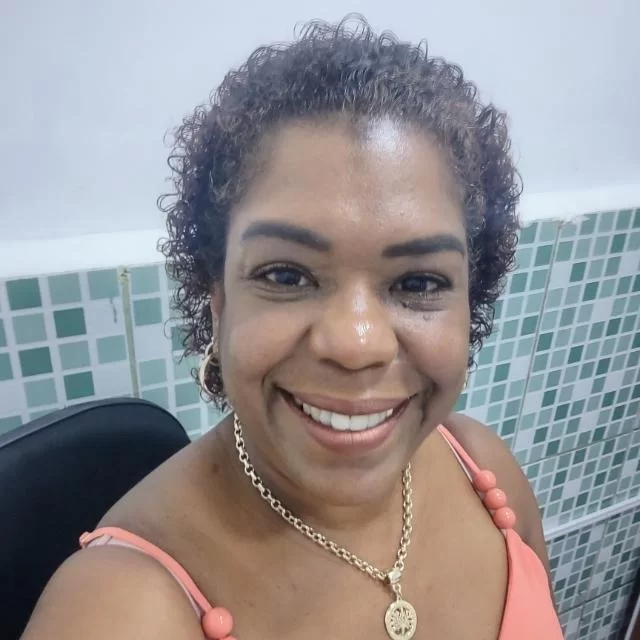 Isabel Santos